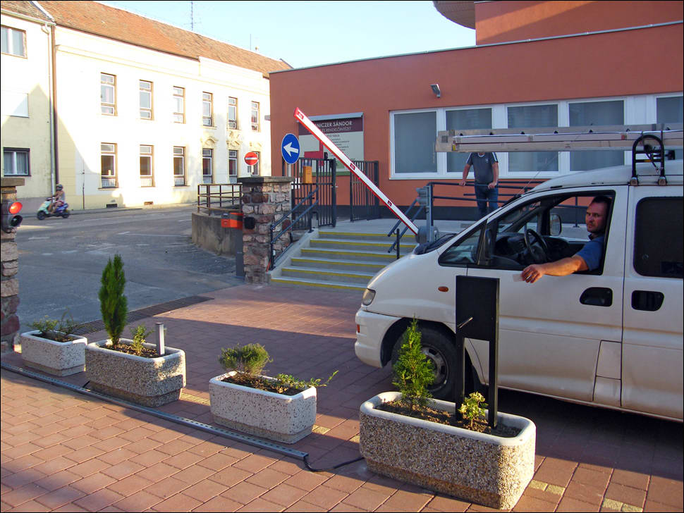 DITEC sorompó és fizető parkoló rendszer a LUMNICZER SÁNDOR kórházban Kapuváron